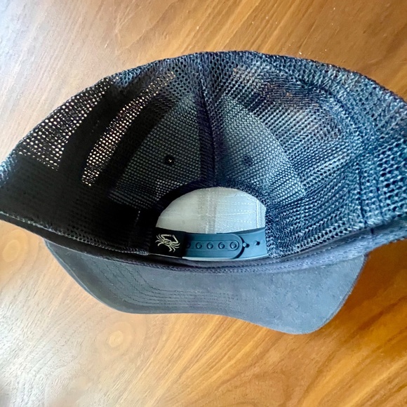 Skinny Water Culture Mesh Snapback Hat (Discontinued) - Picture 4 of 5